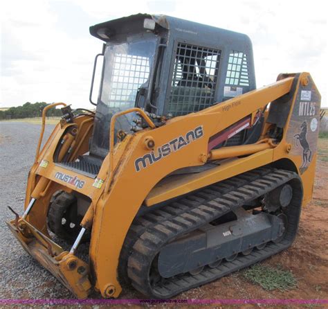 2004 mtl 125 skid steer|mustang mtl25 loader specs.